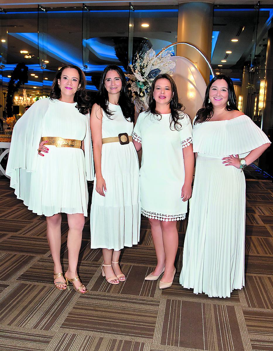 Ana Rocas, Geisy Escobar, Jessica Escoto y Gabriela Rivas.