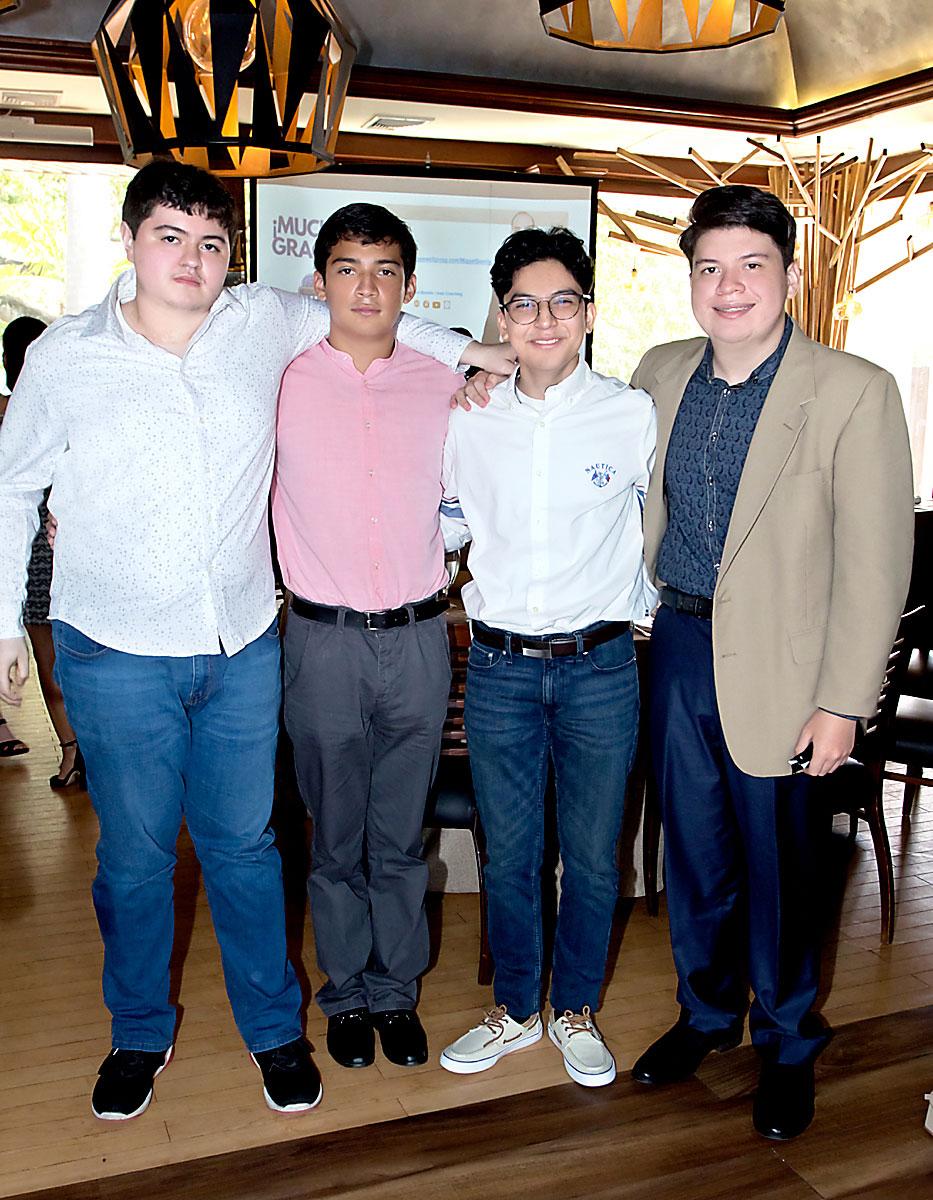 Fotogalería: Senior breakfast de la Academia Americana 2022