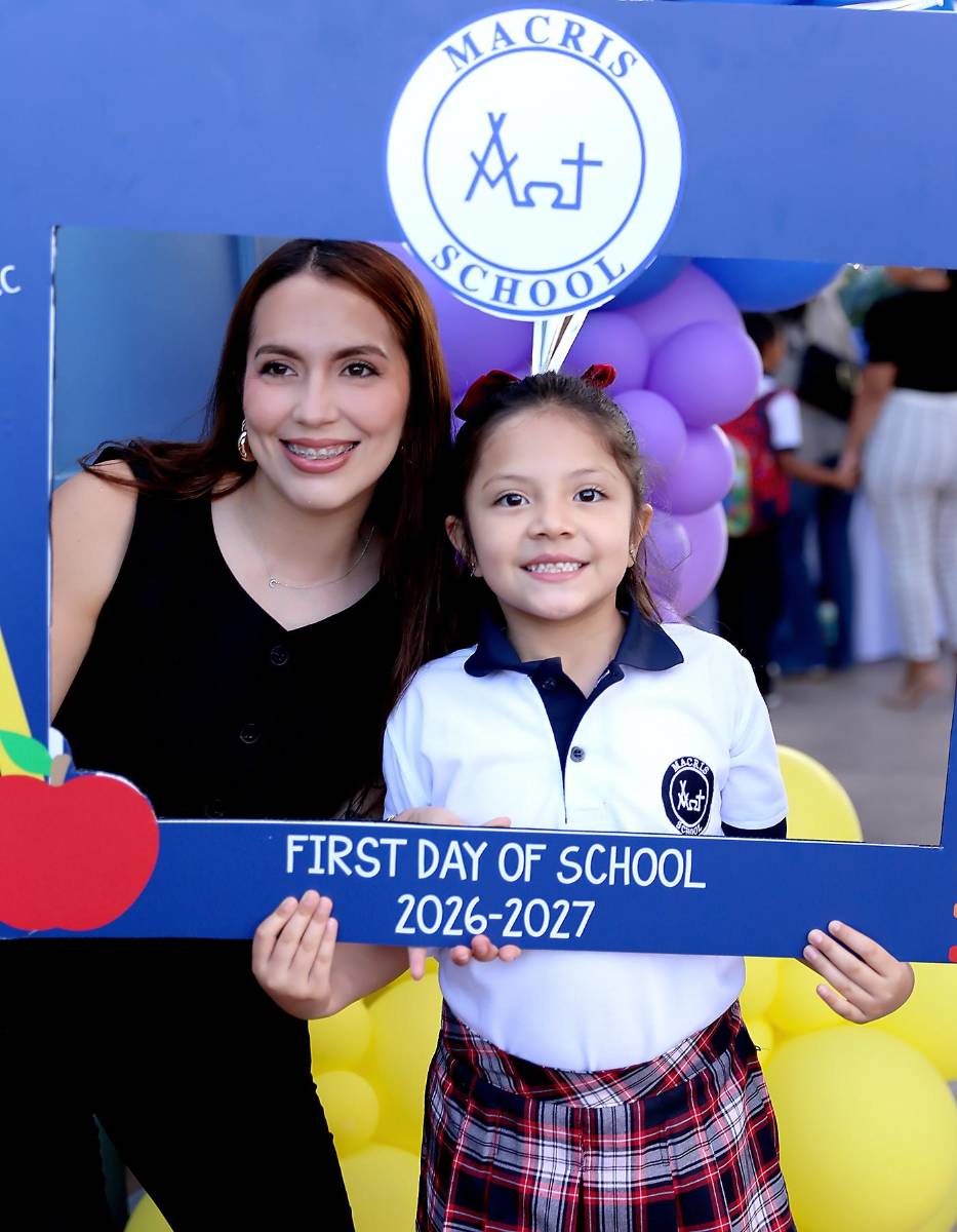 First Day of First Grade de Macris School