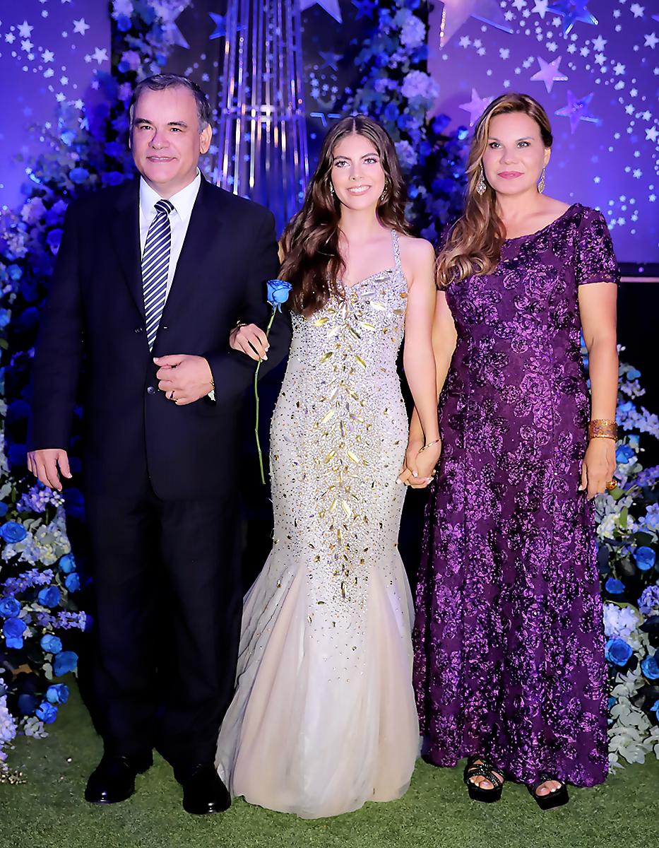 Desfile de Padres e Hijos en la PROM NIGHT de la Academia Los Pinares 2023