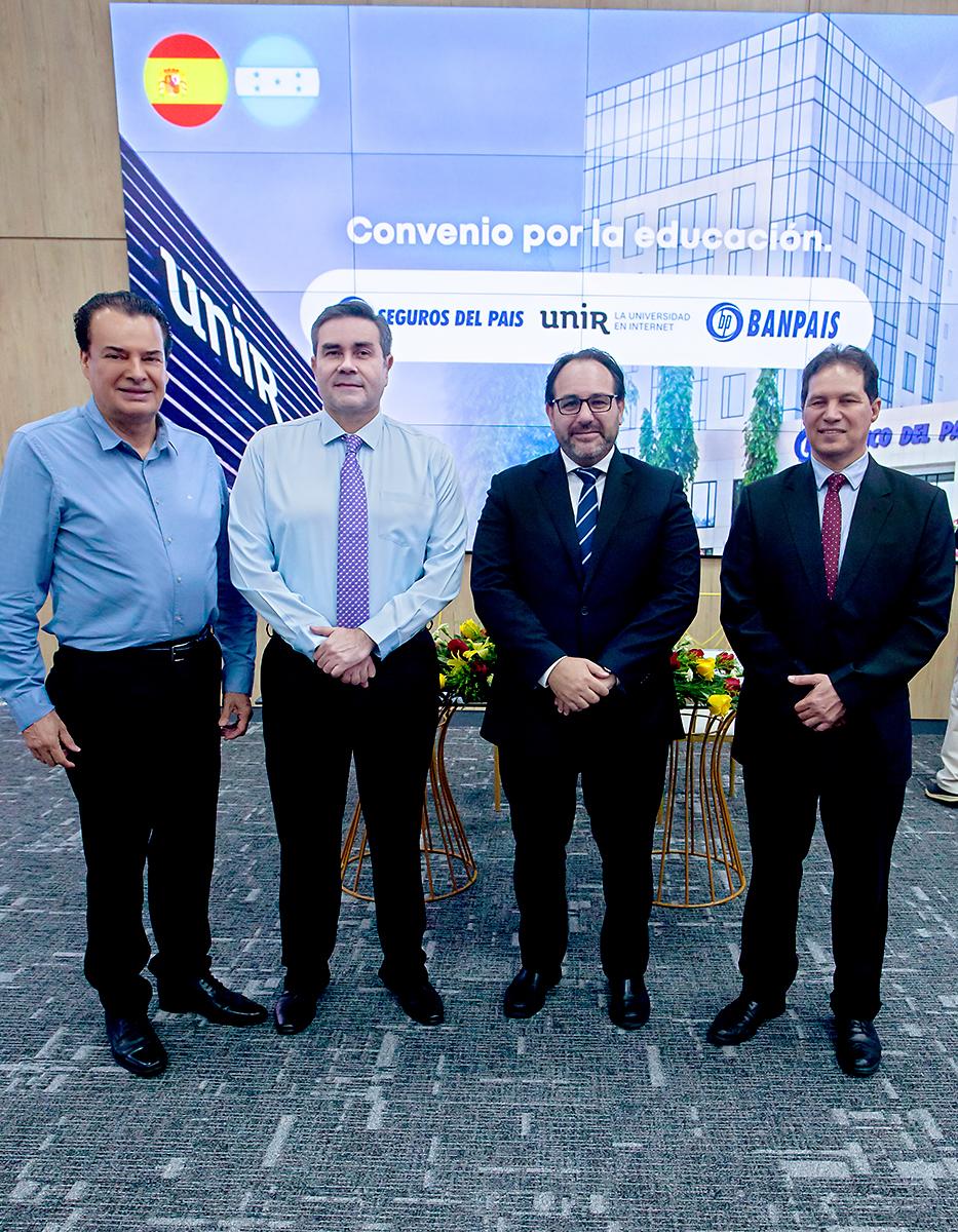 Ramón Fuentes, Francisco Lavadie, Moisés Moya y Misael Argüijo.