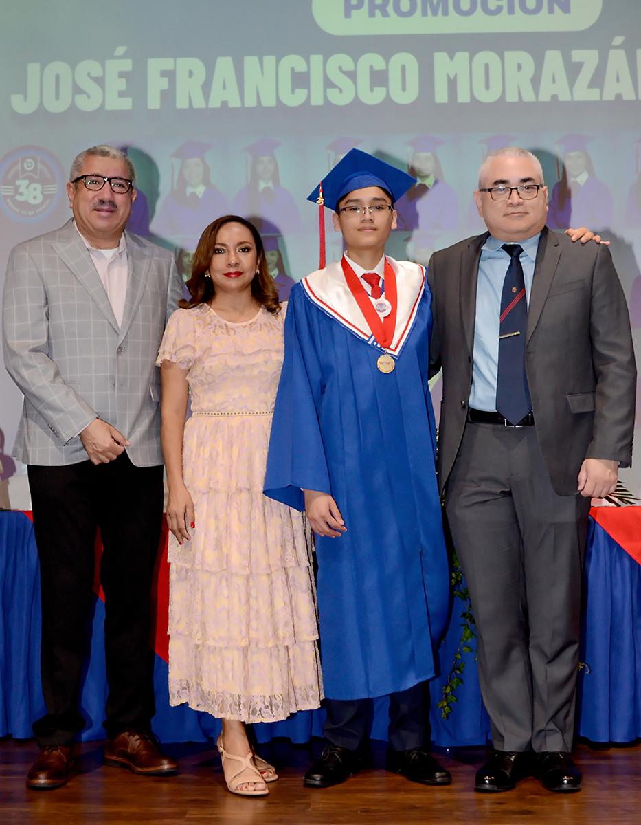 Graduación de los seniors 2025 de Dowal School