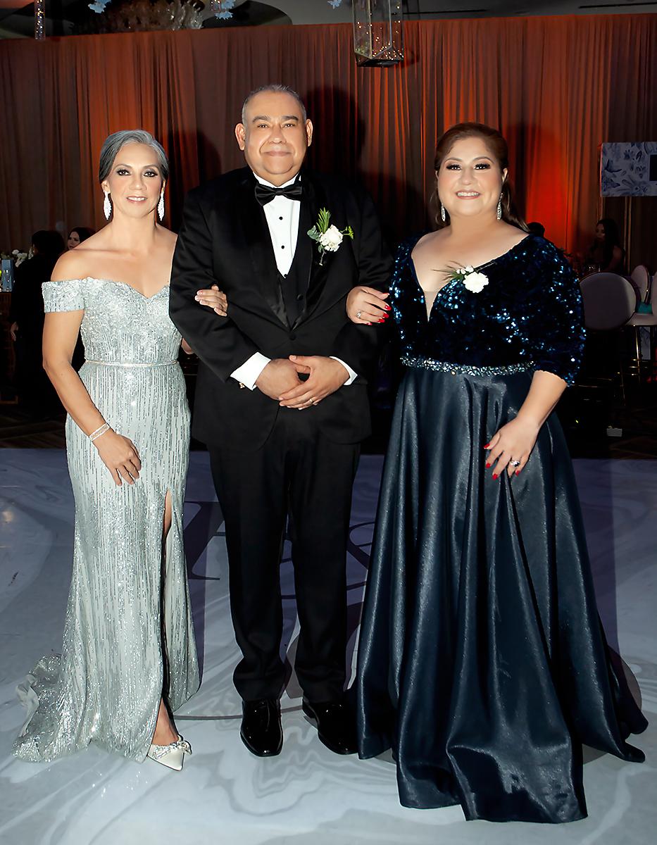 Jenny Aguilar, Freddy Espinoza y Gabriela Ventura.