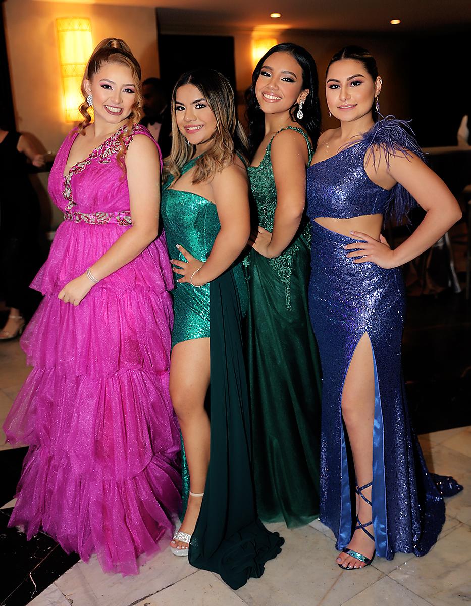 Mariana Chang, Mariela Villanueva, Isabella Aguirre y Sofía Castillo
