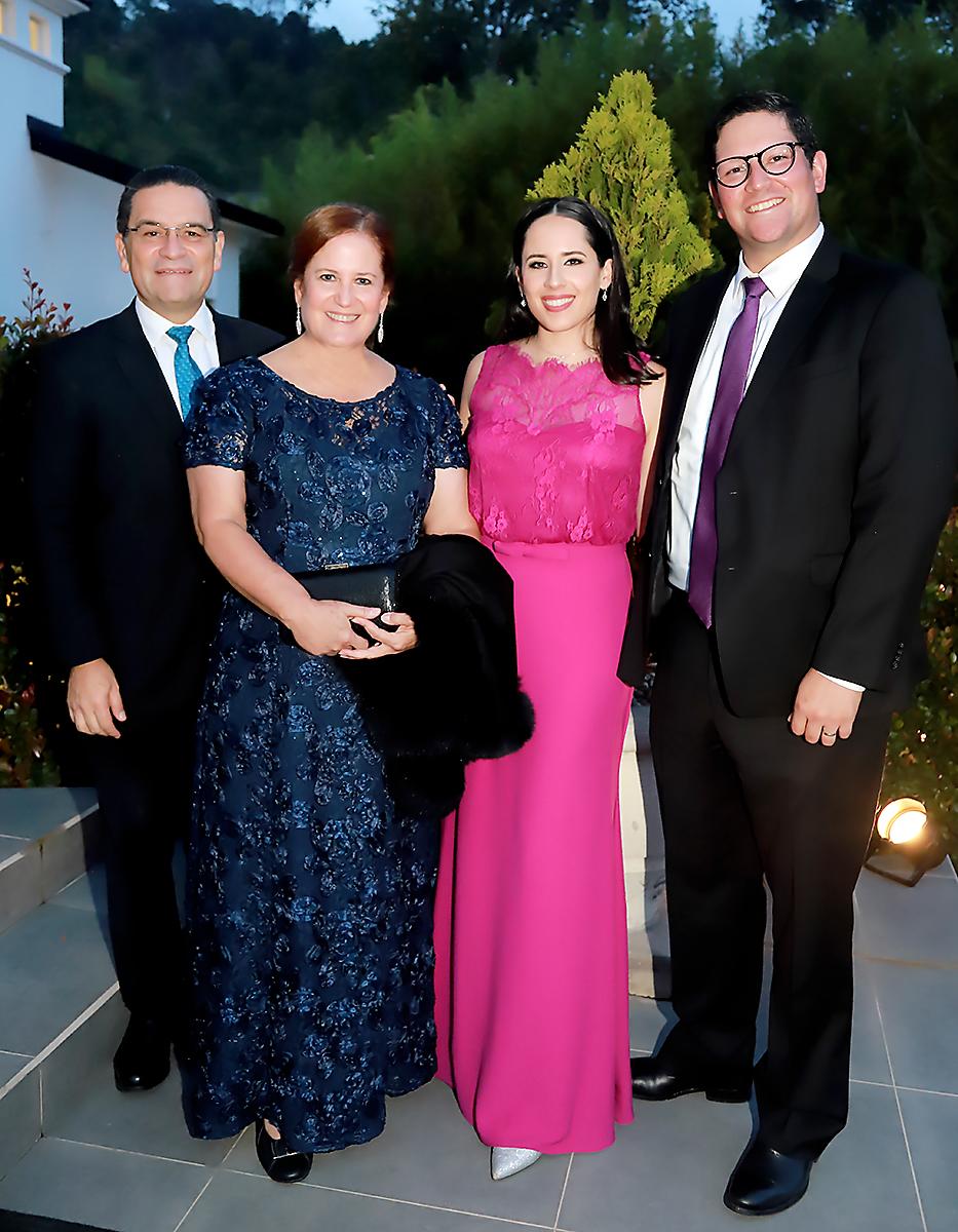 Fernando, Claudia, María José y Juan Fernando Ceballos