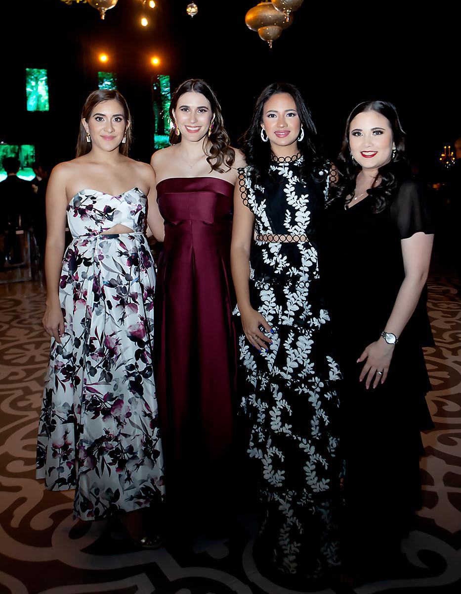 Ángela Andonie, Melanie Nazar, Marcela Giacoman y Daniela Suazo.