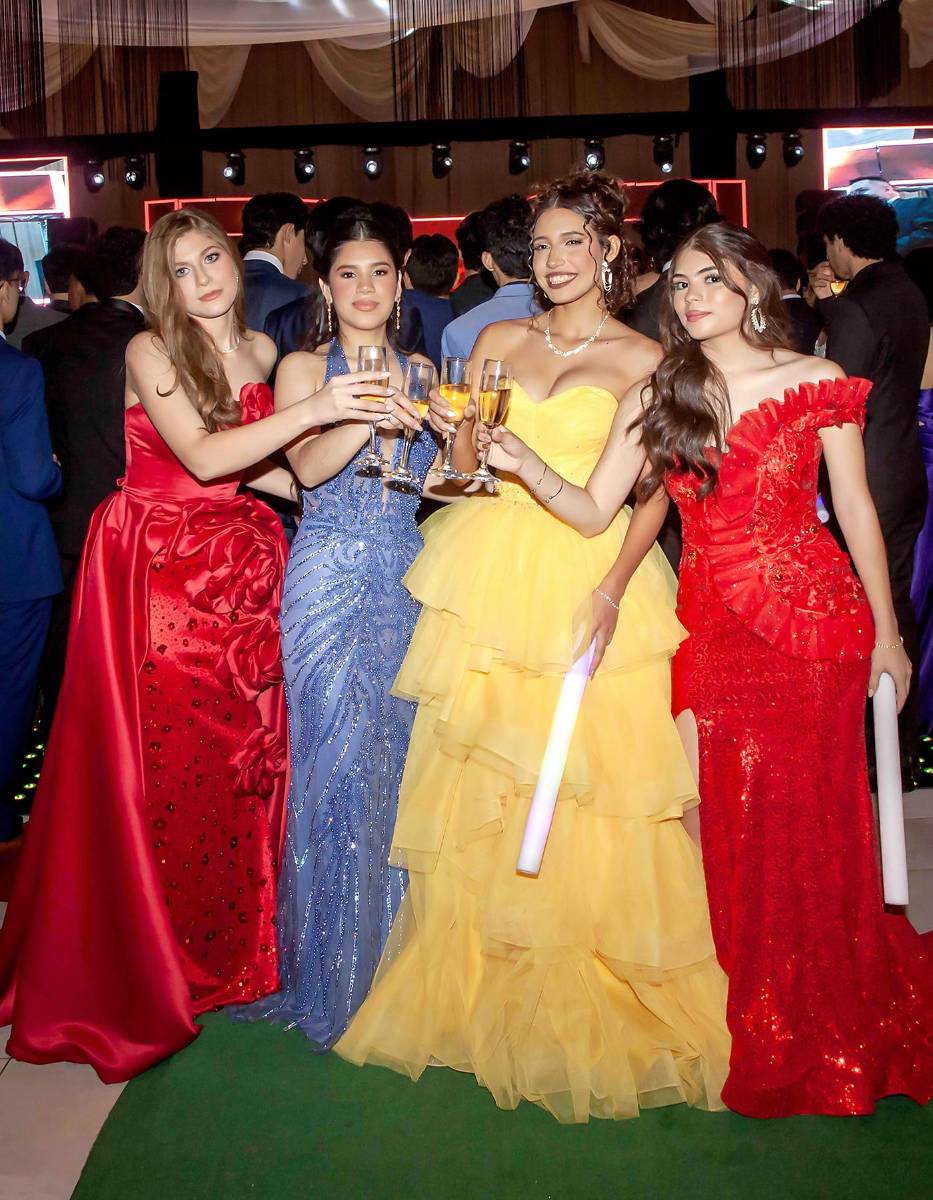 Daira Zavala, Allison Miranda, Cristabelle Padilla y Andrea Rivera. 