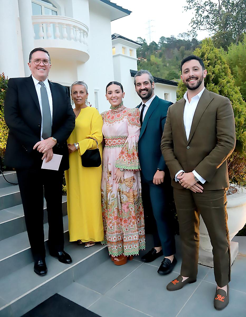 Robert, Norma, Mary Midence, Latimer Turner y Andrew Midence