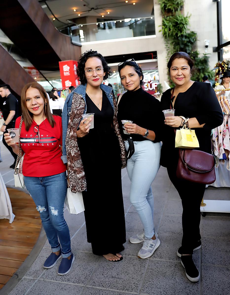 Isabel García, Marcia Perdomo, Claudia Gómez y Brenda Ortez