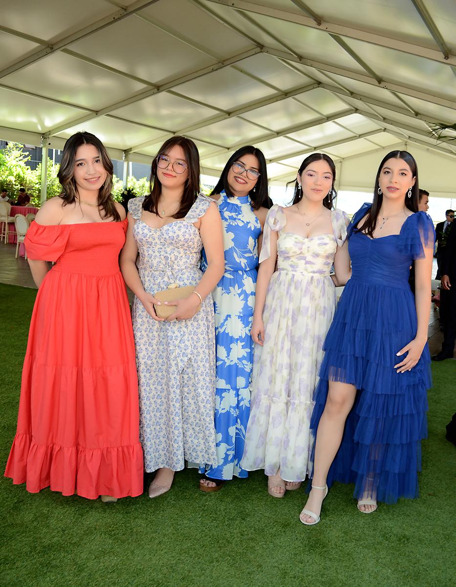 Eva Cruz, Linda Carrasco, Natalia Boleres, Aissa Espinal y Liliana Ordóñez.