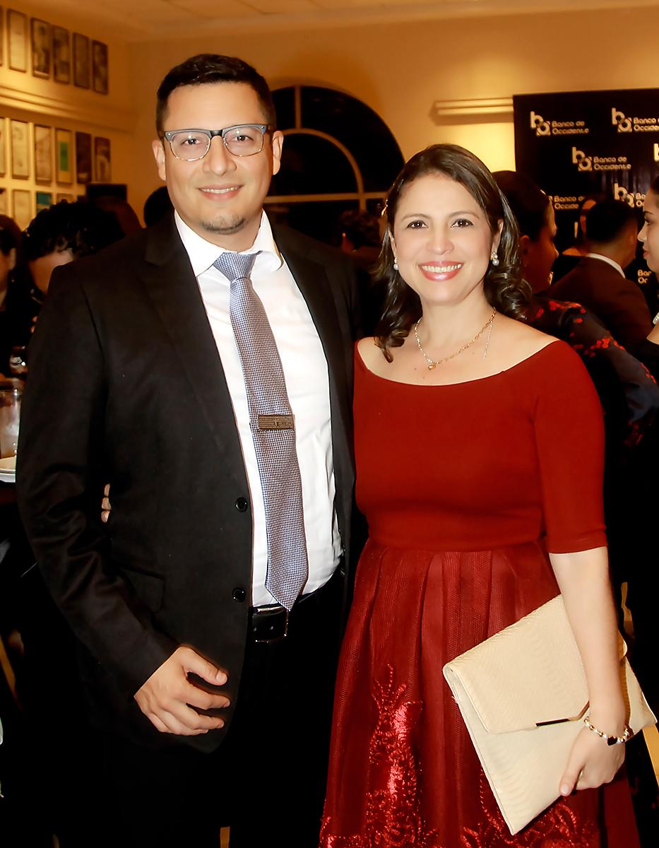 Fabricio Flores y Kelly Alemán.