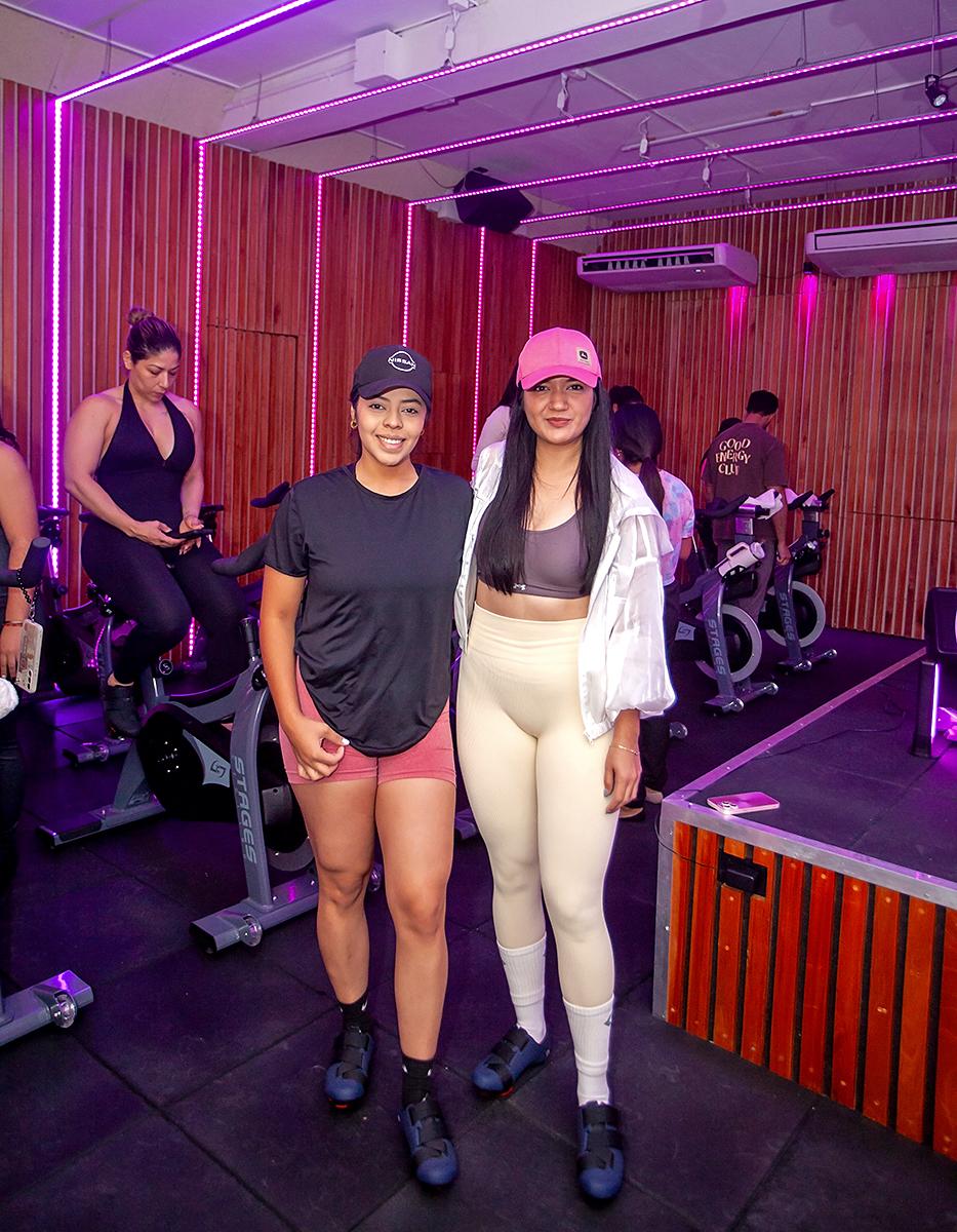 Ride in Pink por Nissan y Estilo