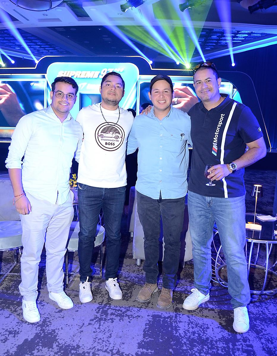 Gasolineras Uno presenta Supreme 97 junto al corredor de F1 Juan Montoya