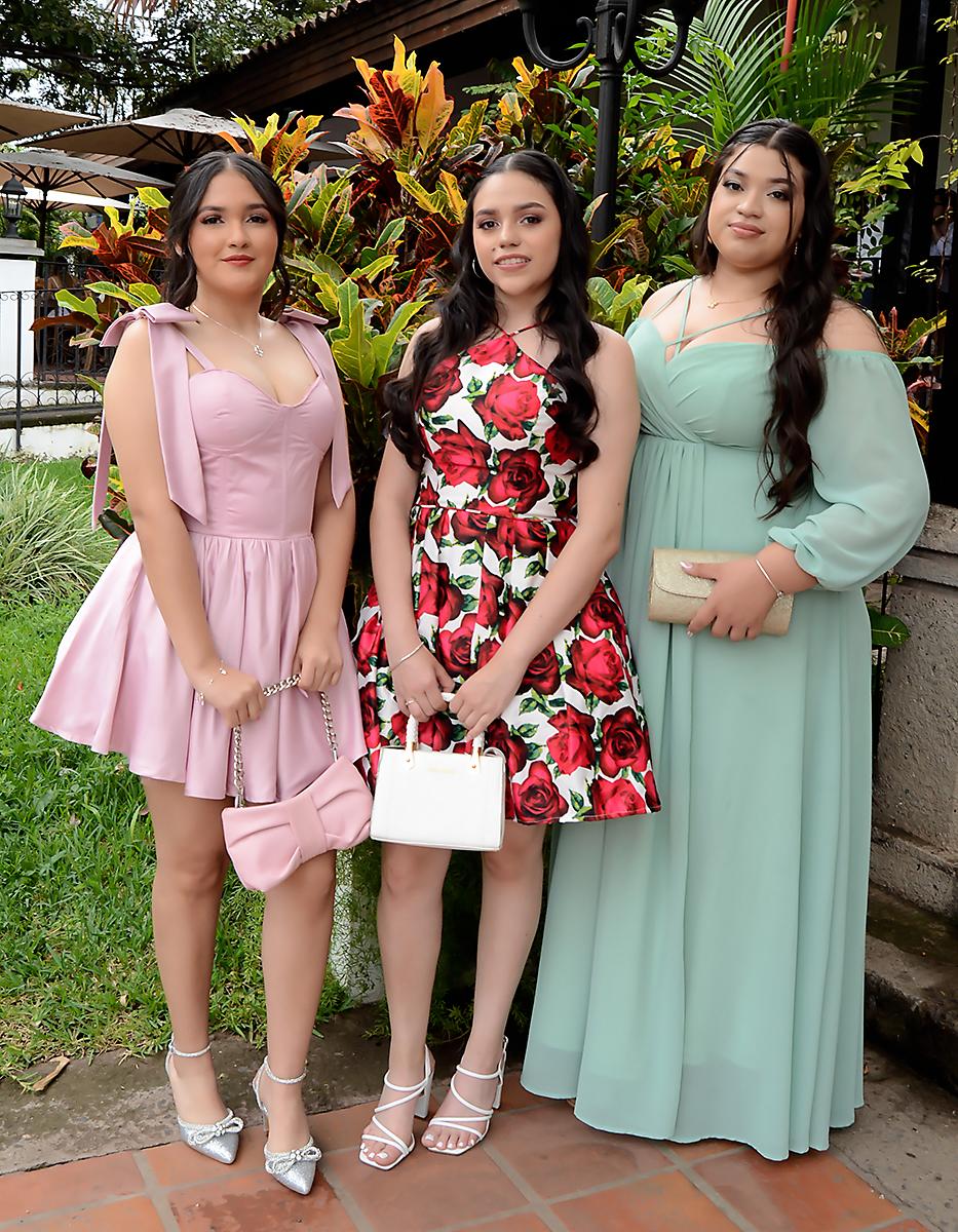 Rosa Rodríguez, Ariana Ortiz y Gabriela Castillo