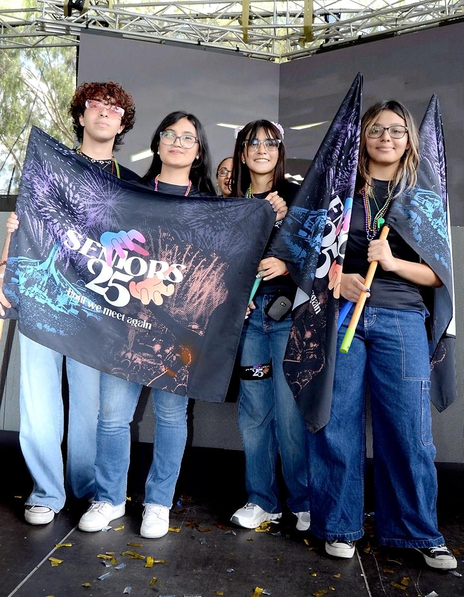 Senior Entrance 2025 de DelCampo School