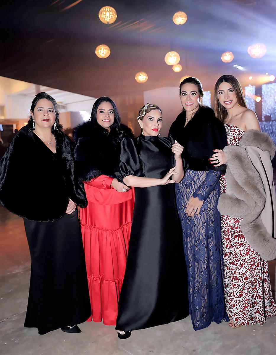 Yolanda Membreño, Ana Sikaffy, Blanca Bendeck, Elena Szydell y Andrea Sikaffy