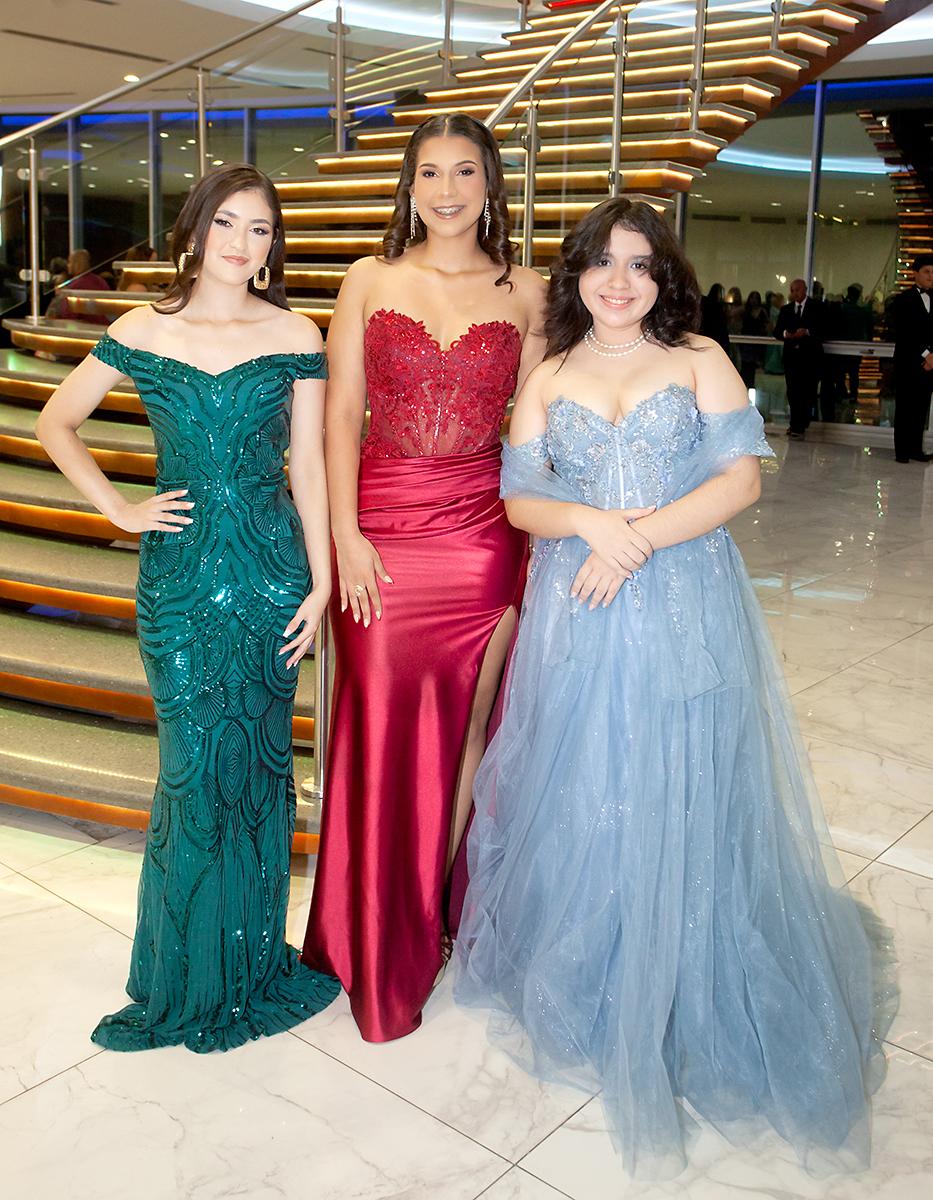 Isis Cardona, Chelsy Canales y Melva Cuéllar.