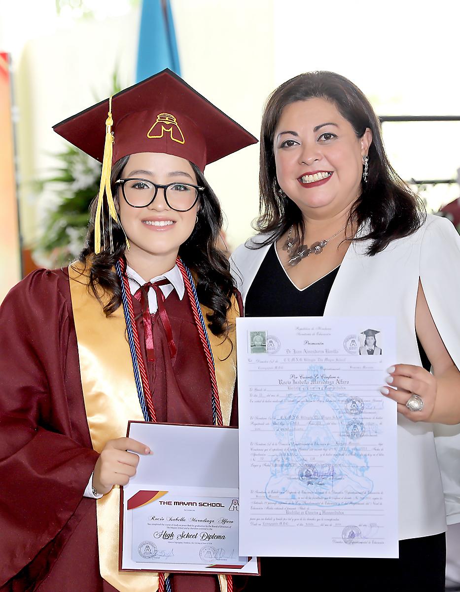 Graduación 2024 de Mayan School