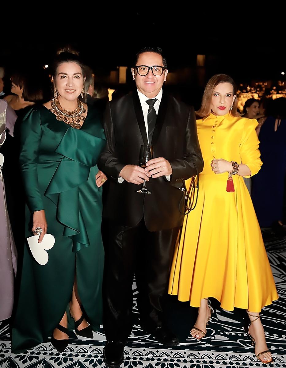 Gloria Ag<i>ü</i>ero, Mguel Chong y Blanca Bendeck 