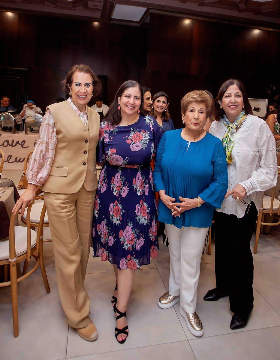 Carmen Faraj, Jessica Musleh, Lily Faraj y Julie Jiménez.