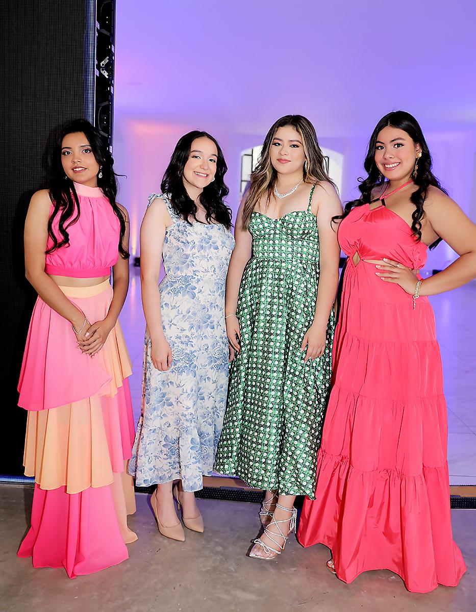 Dania Canales, Jennifer Posas, Linda García y Lucía Aguilar.