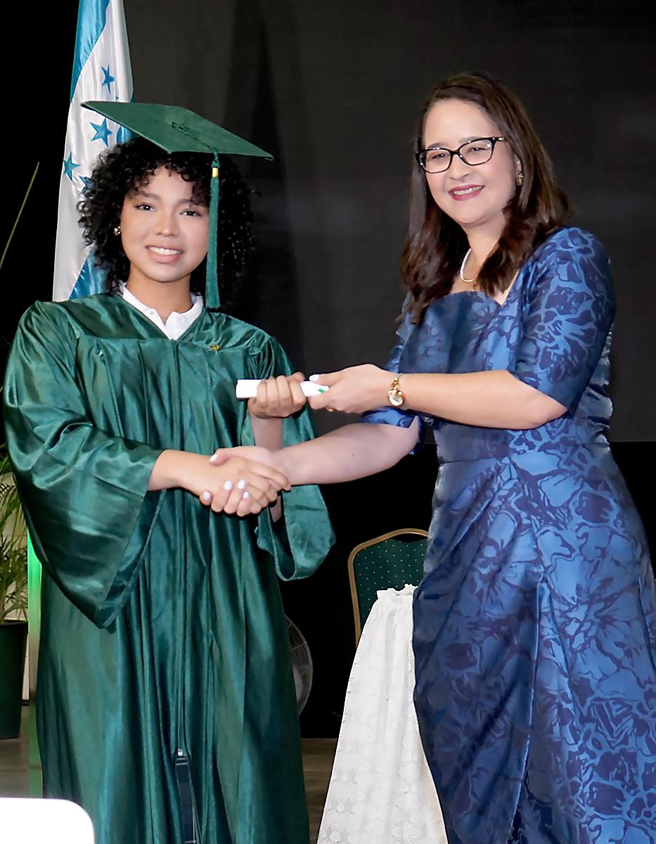 Graduación de los seniors 2024 de Elvel School