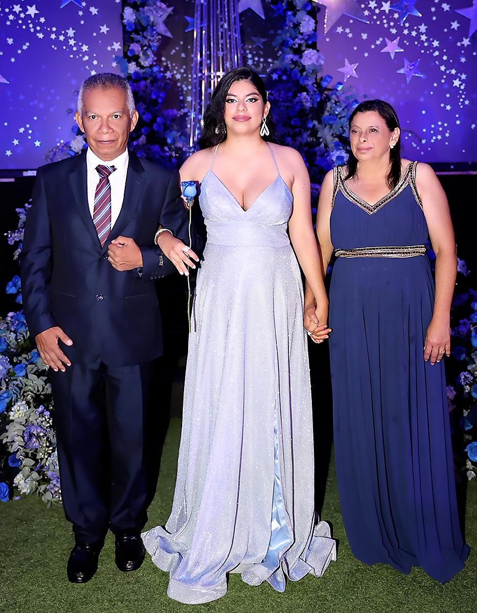 Desfile de Padres e Hijos en la PROM NIGHT de la Academia Los Pinares 2023