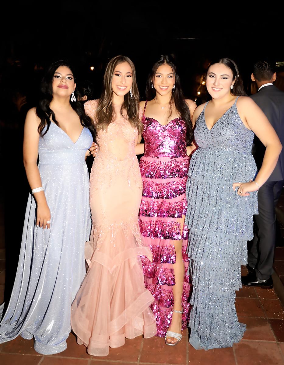 Mariela Ortiz, Katherine Medina, Hanny Shen y Valentina Mejía