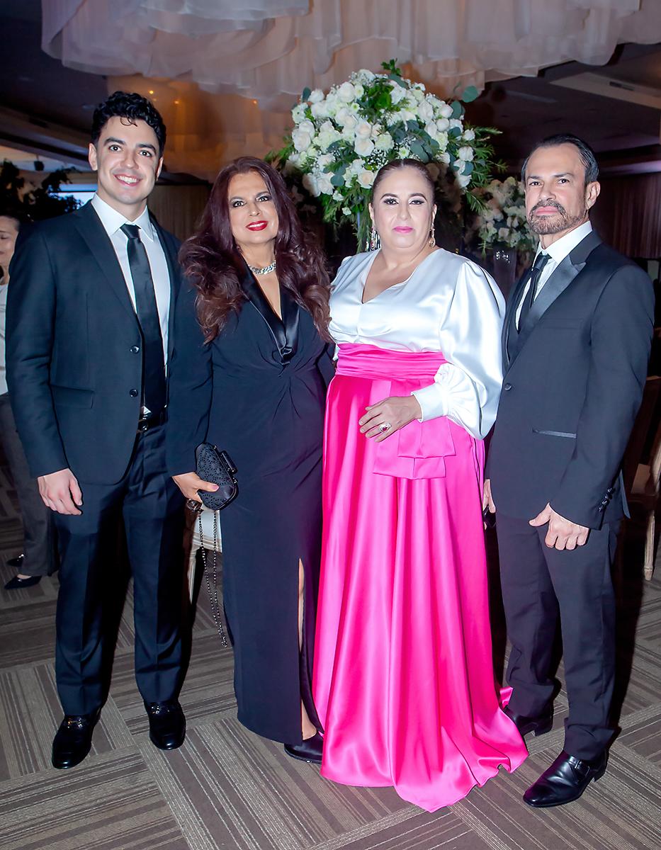 Xiomara Rivera, Alex Sagastume, Rosa María Kattán y Sergio Lowenber.