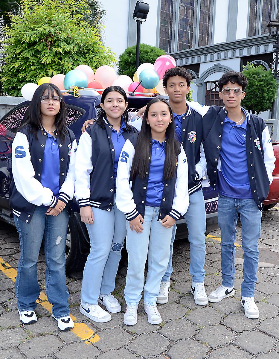 Erika Pérez, Fabiana Alvarado, Ivanna Padilla, Marco Durón y Diego Medina