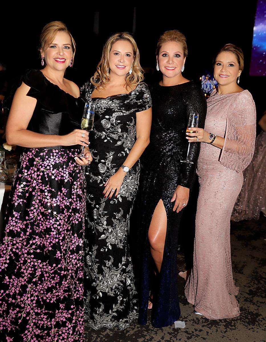 Invitados a la prom de la American School of Tegucigalpa