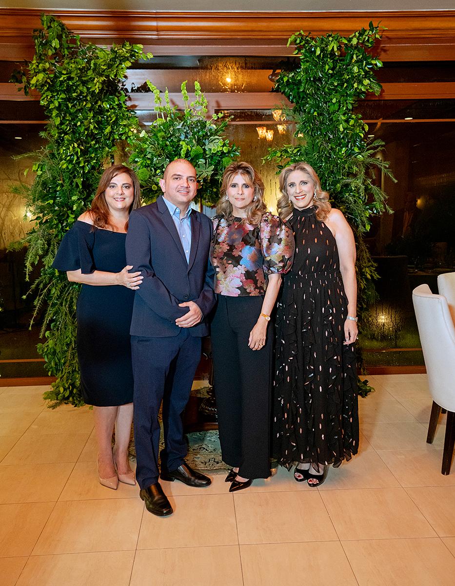 Los hermanos Carol Zummar, Fuad Handal, Vivían Kattan y Lorena Kattan.