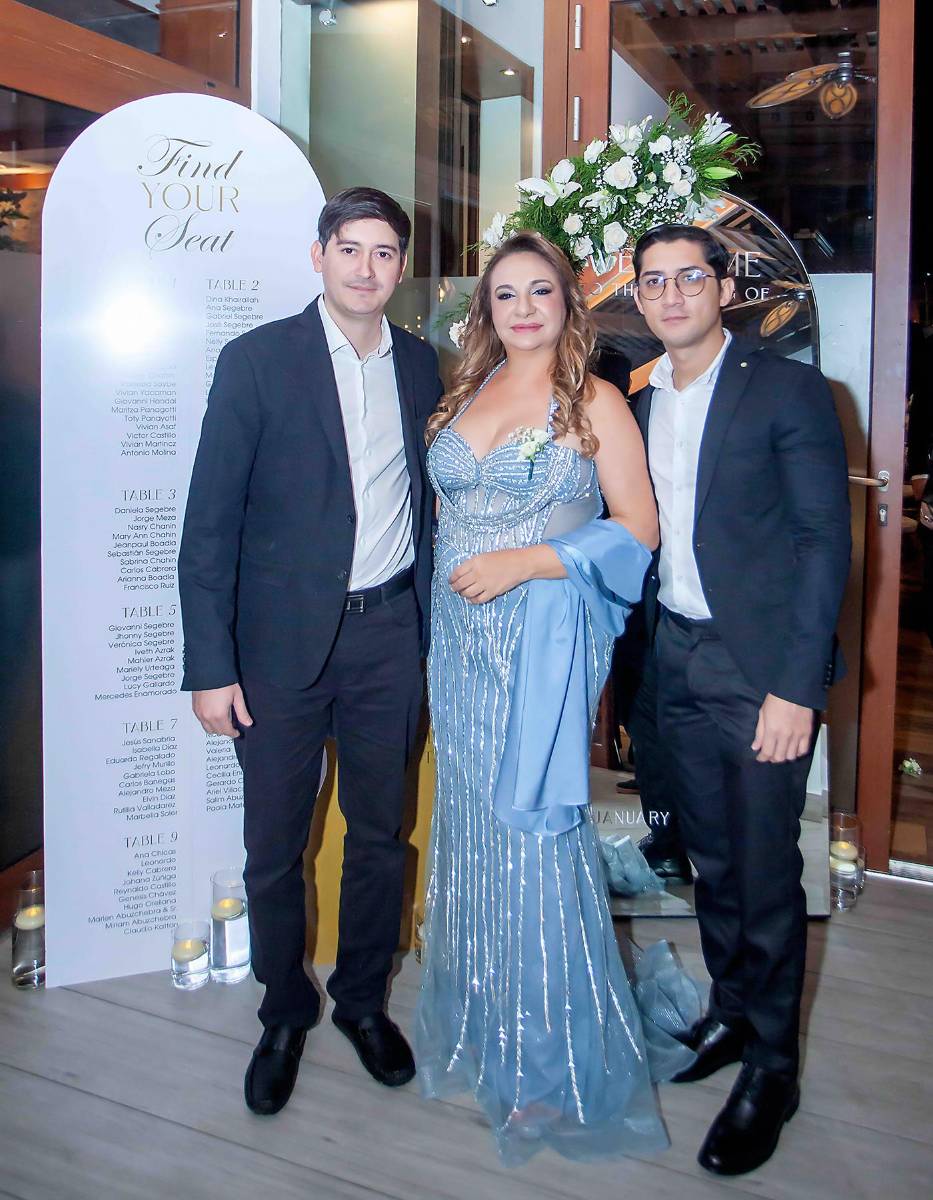 Eduardo Regalado, Dina Segebre y Jeffry Murillo.