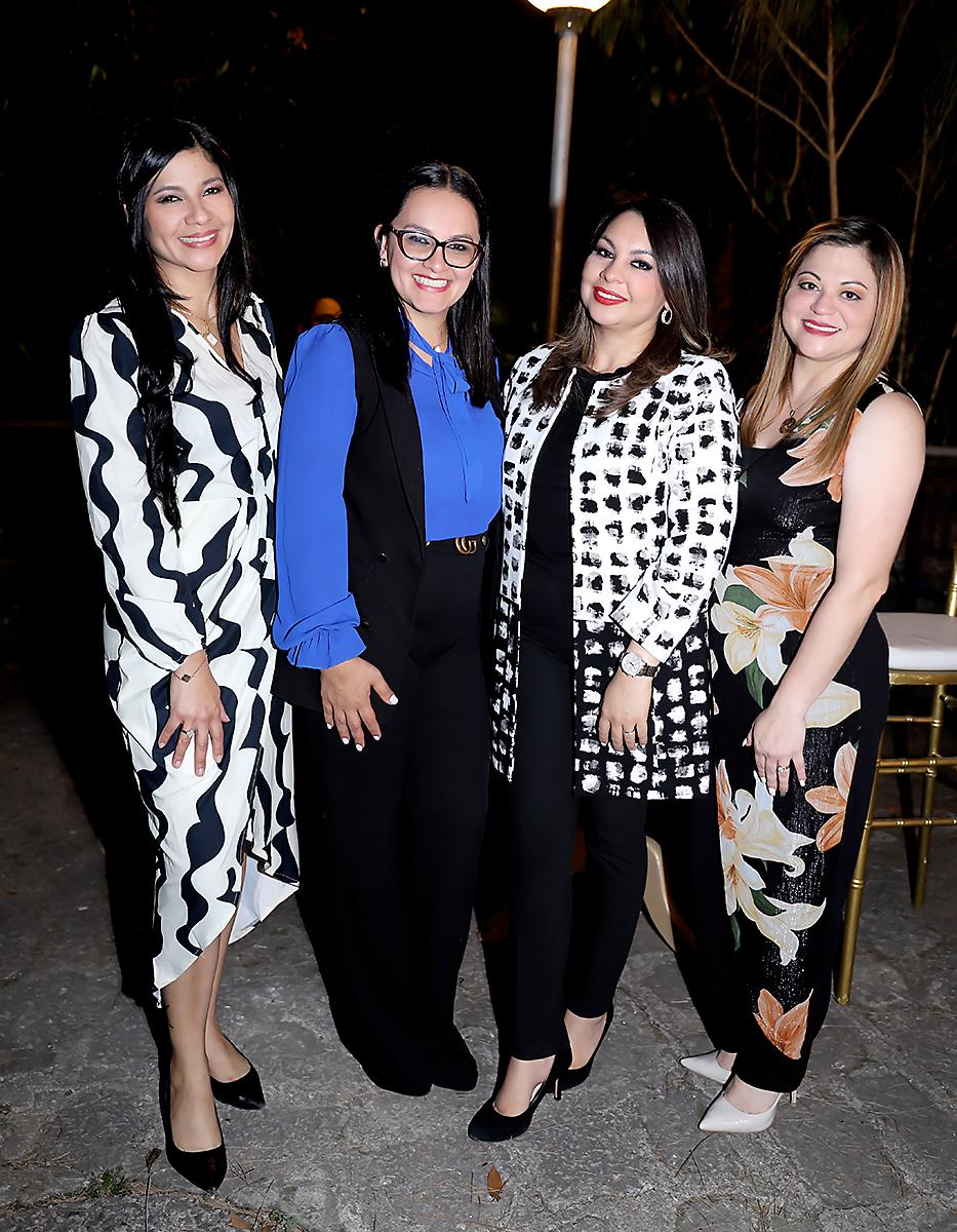 Laura Rojos, Jessica Aguilar, Karina Ocampo 