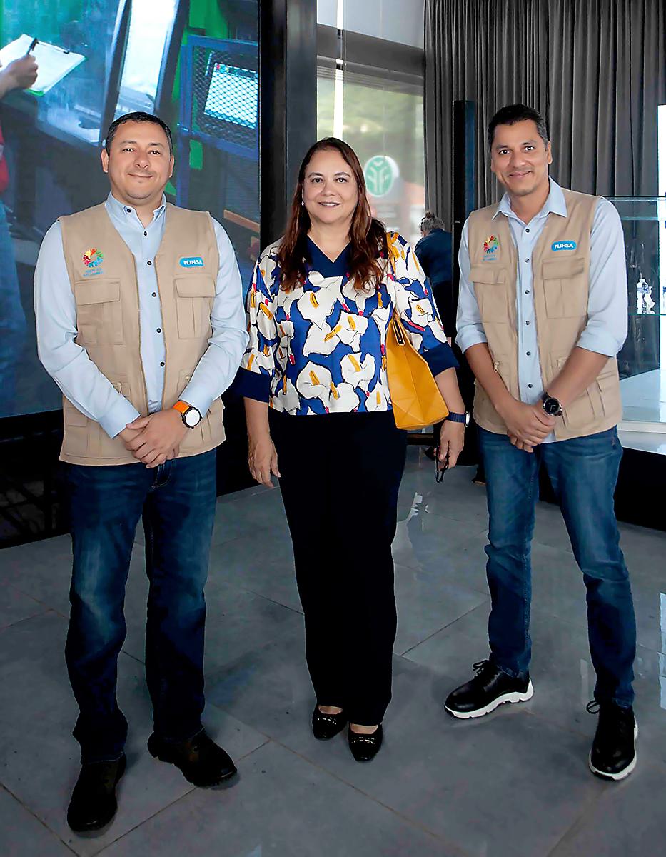 Roberto Micheletti, Gabriela Nuñez y Tito Villela.