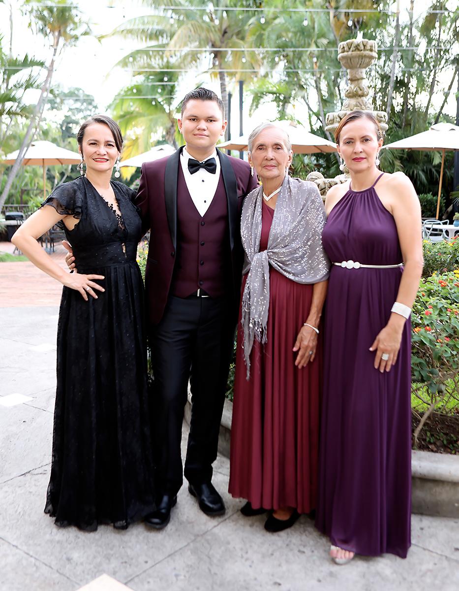 Fiesta de la prom 2025 de Intercontinental School