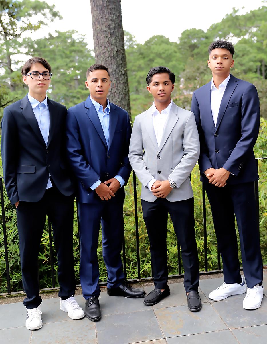 José Mendoza Fernando Guzmán, Carlos Lizardo, y Diogo Solano