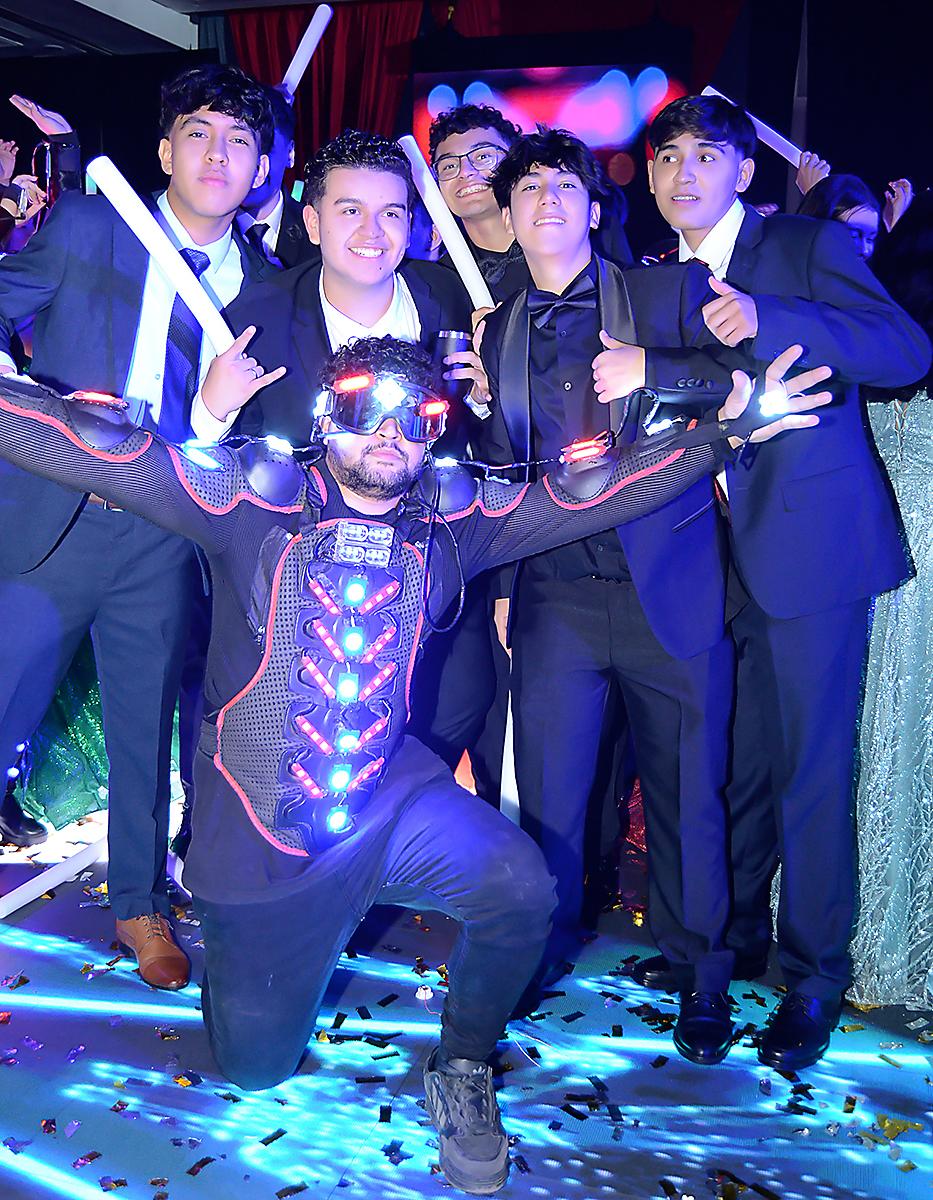 Fiesta de la prom 2024 de England School