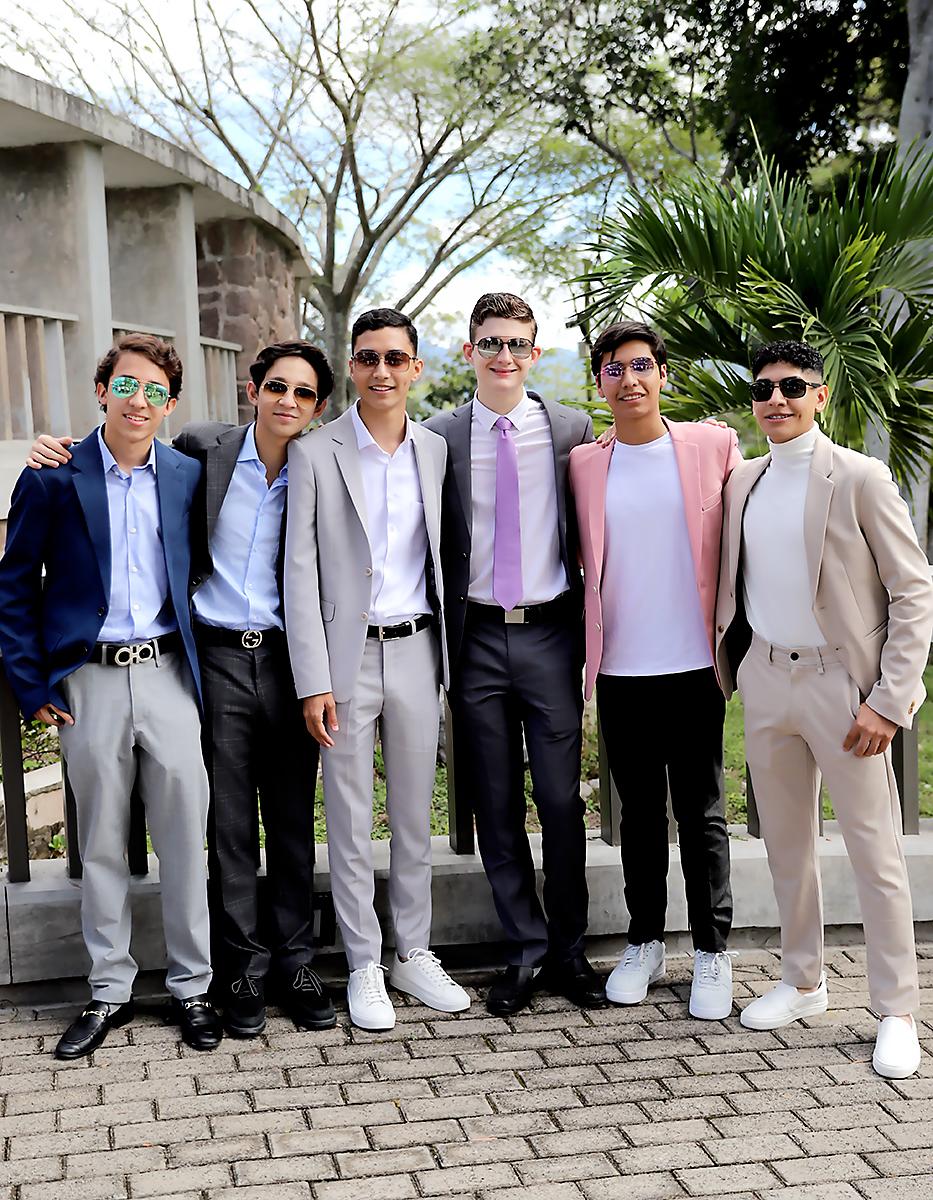 Seniors Del Campo School se reúnen en parque Juana Laínez