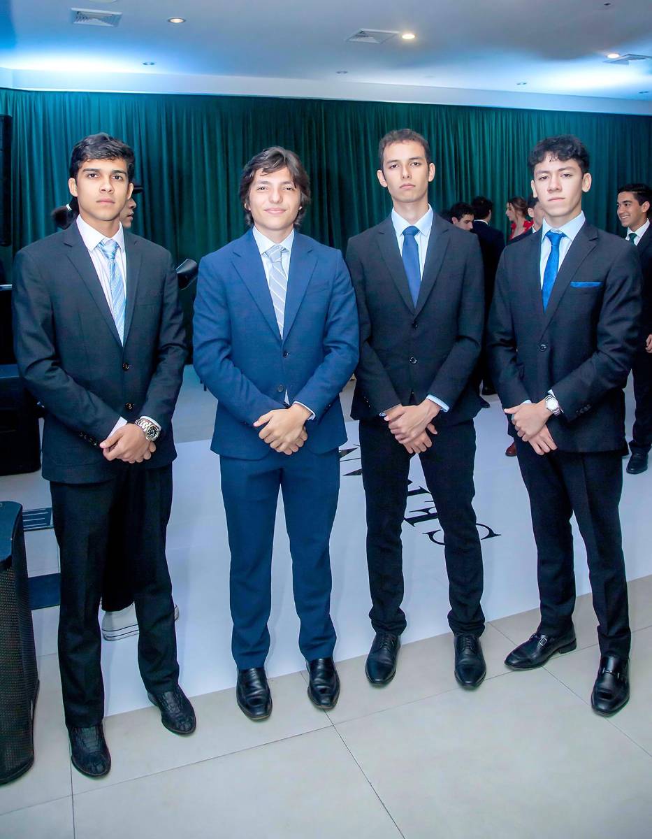 Wilfredo Hernández, Pablo Castro, Alessandro Paredes.