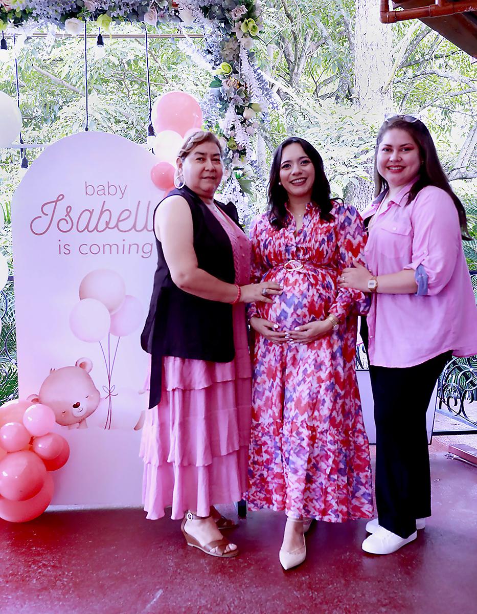 Edita Alfaro, Lidieth Canales y Ligia Alvarado.