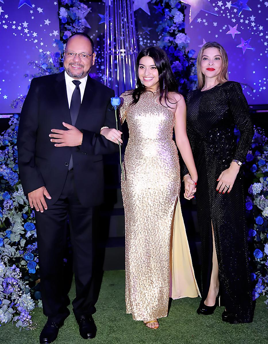 Milton Gonzales, Luna Castro y Jamy Simón.