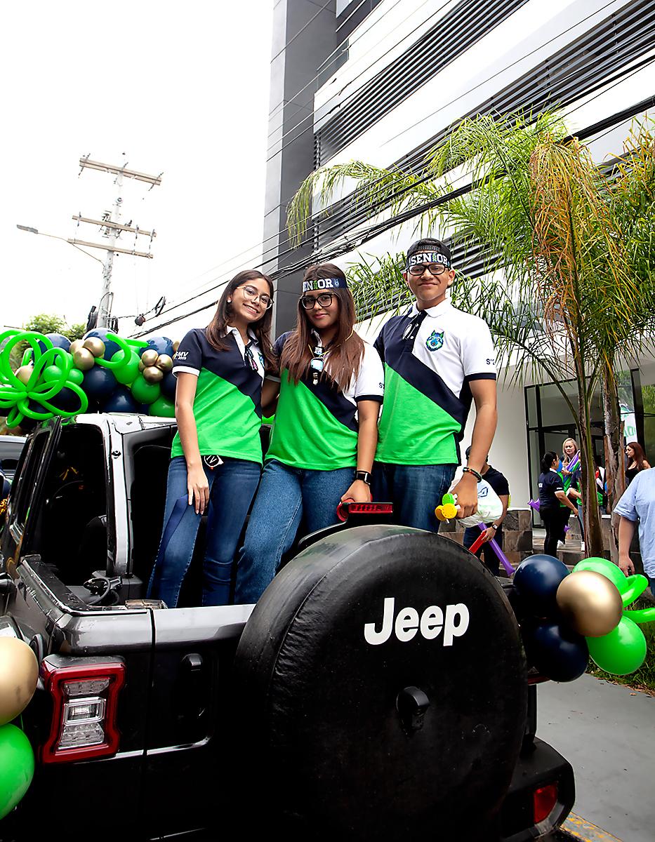 Esly Gómez, Tatiana Flores y Arturo Coleman
