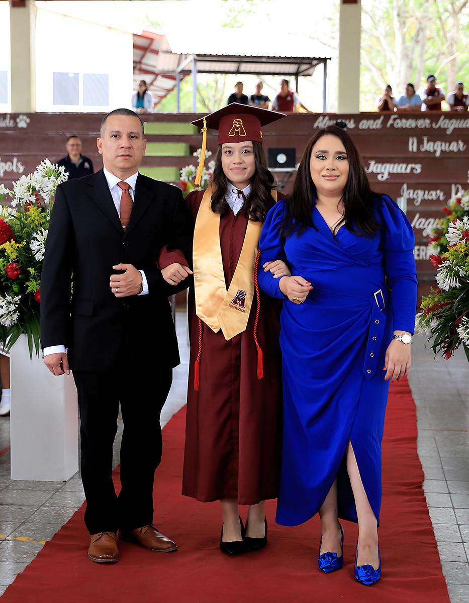 Graduación de los seniors 2025 de Mayan School