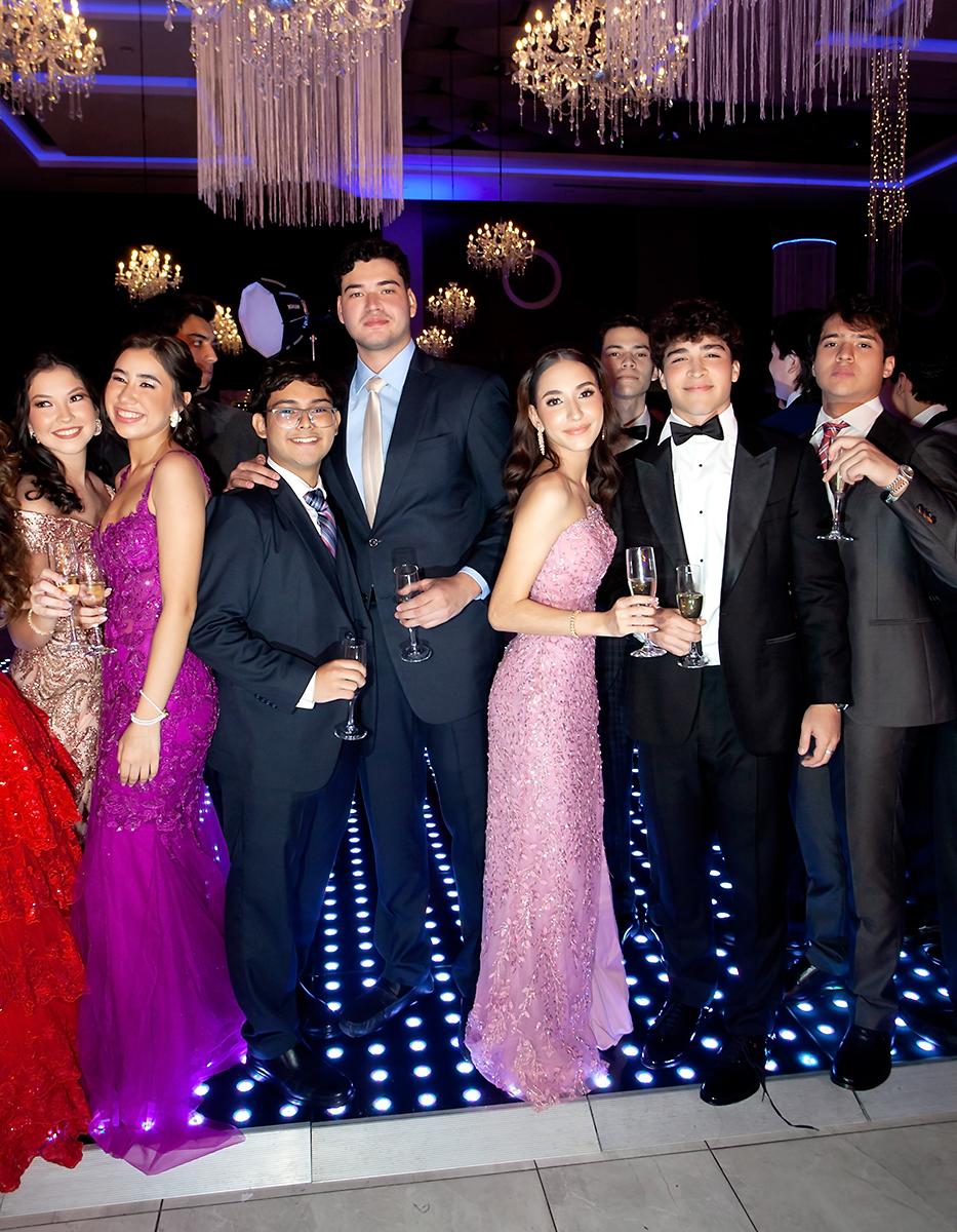 Fiesta de la prom 2024 de Seran School