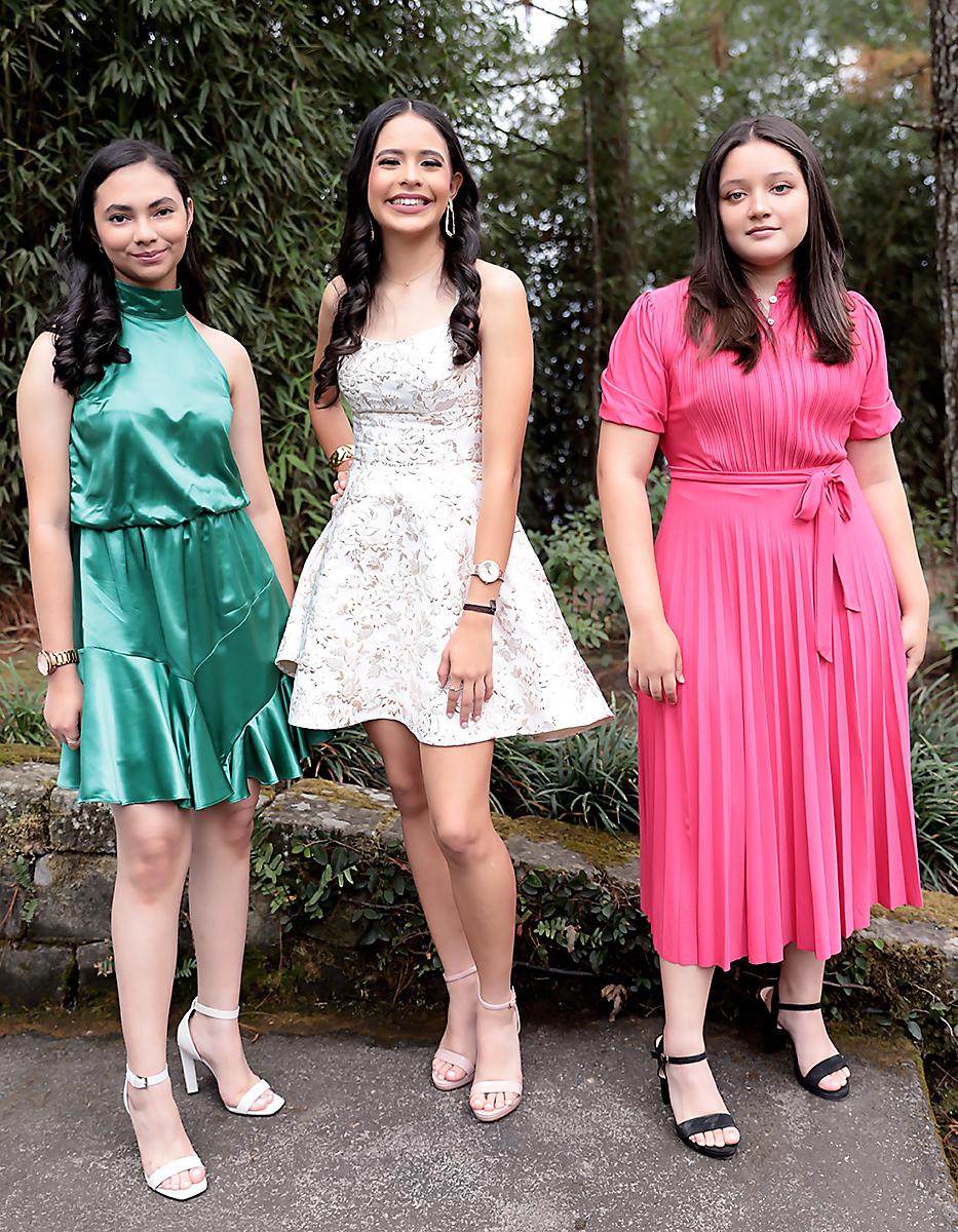 Natalia Lagos, Andrea García y Viviana Flores.