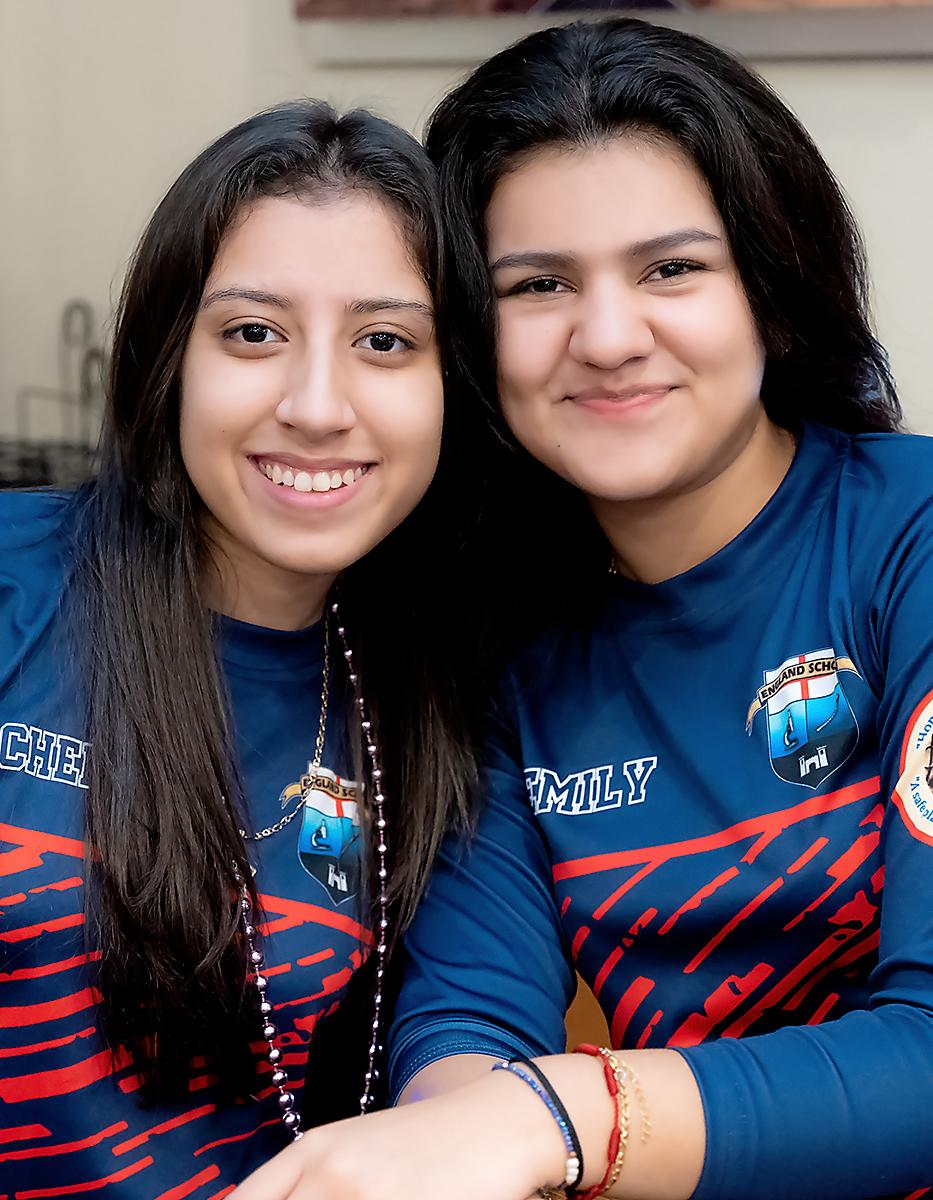 Chelsea Guevara y Emily Aguilera