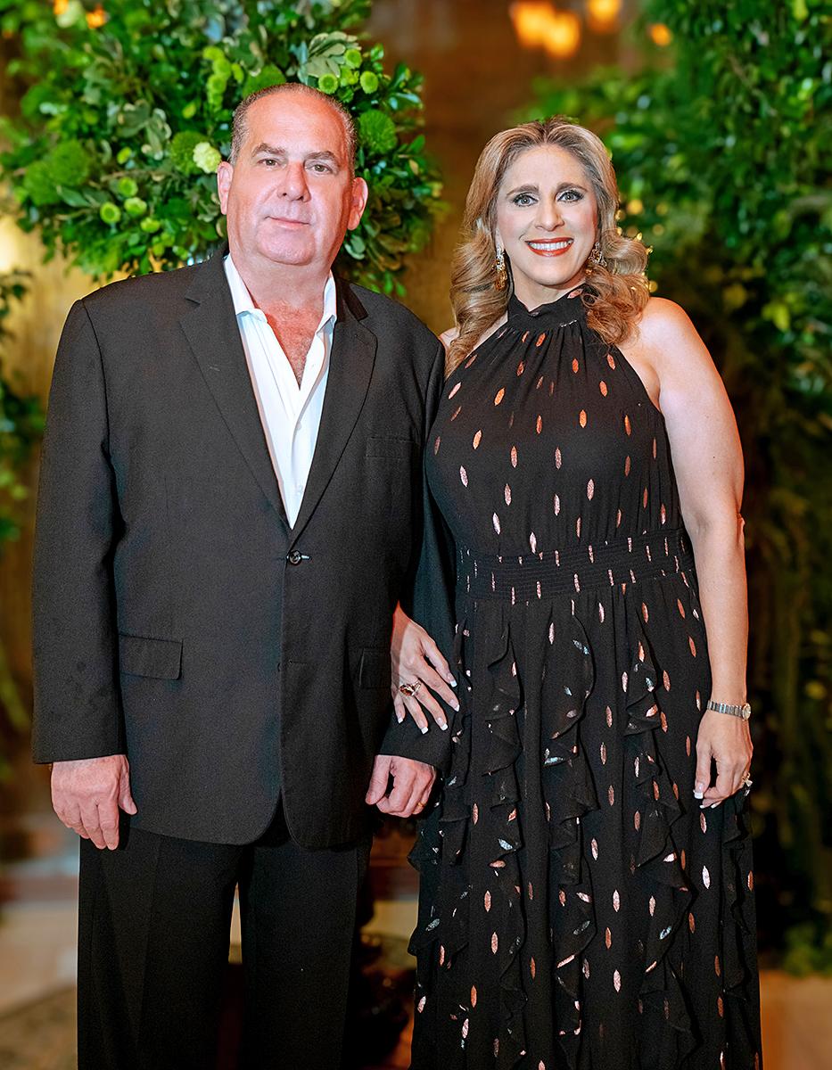Héctor y Lorena Kattan.