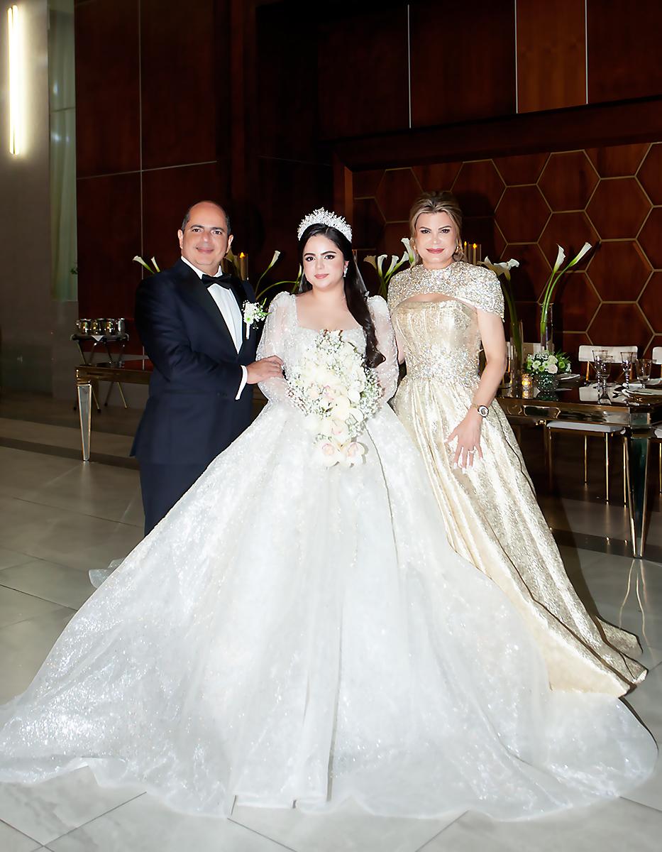 Richard, Andrea y Doris de Carrillo.