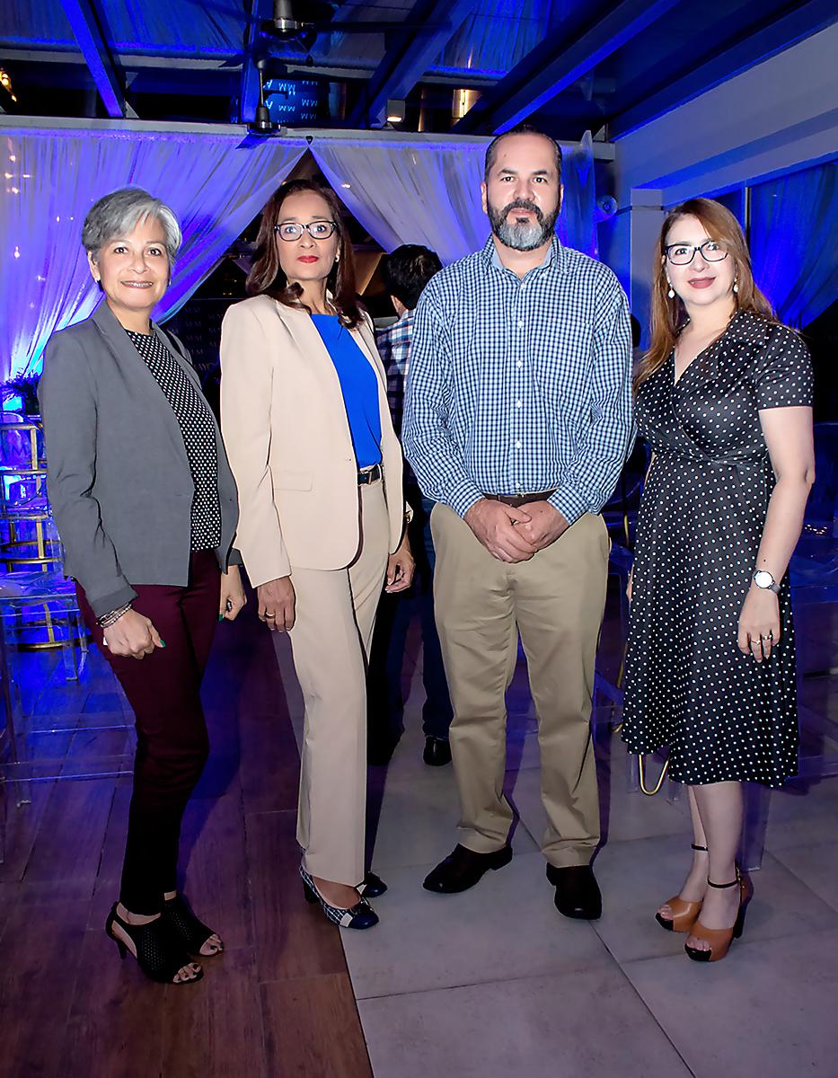Francis Altamirano, Geraldina Tadlock, Jorge Flores y Gloria Fajardo